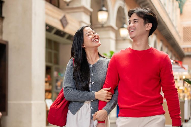 Being Dominant in a Relationship: Healthy vs Unhealthy Traits and How to Find Balance